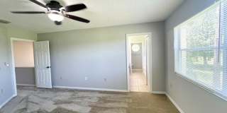 2642 Albion Avenue Gallery 33