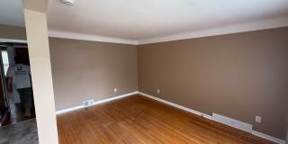 3 Bedroom, 1 Bath Bungalow Style Home Move-In Ready! Gallery 4