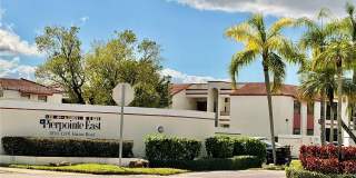 1086 N Hiatus Rd Gallery 1