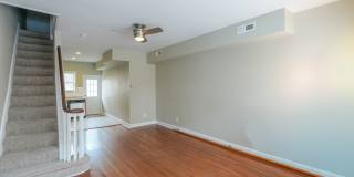 Cozy 3 Bed in Whitman Gallery 1