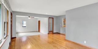 905 S Henderson Street Gallery 5