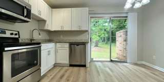 Beautiful 2 Bedroom Condo/Duplex in Charlotte Gallery 10