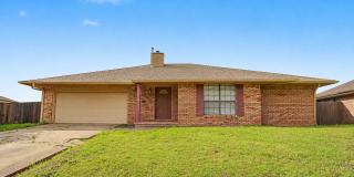 Check out this 4 bedroom 3 bath brick home in Tulsa Gallery 1