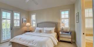 306 E Mallory Circle Gallery 19