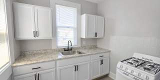 Remodeled two bedroom gem! Gallery 6