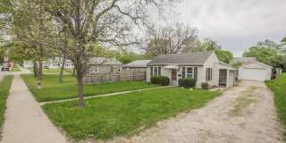 Adorable 2 bedroom 1 bath home in Indianola Gallery 3