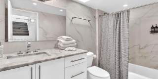 1044 NW N River Gallery 56