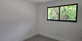 13100 NE 3rd Ct Gallery 16