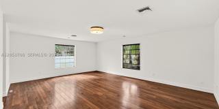3000 SW 130th Ave Gallery 35