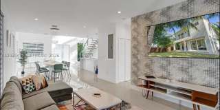 1547 Jackson St Gallery 21