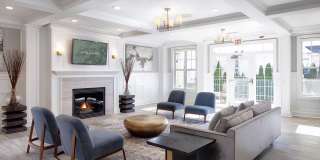 Everly Darien Gallery 16