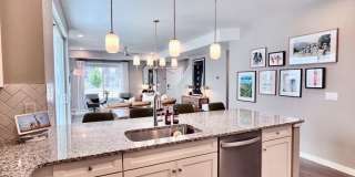 3 Bed 3 Bath In The Greenways!! Gallery 9