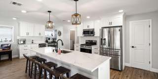 1850 Shore Boulevard Gallery 9