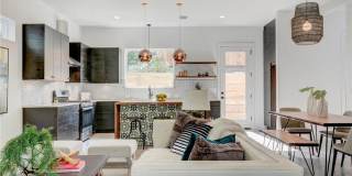 Light and Spacious Modern 3 bedroom Gallery 5