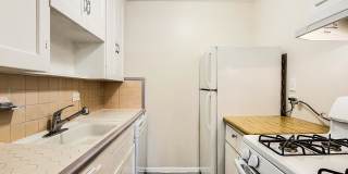 1200 St. Paul St. Apartments Gallery 3