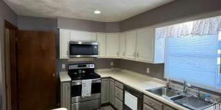Amazingly Spacious Home at 1513 5 1/2 Ave NE Gallery 1