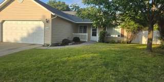 Charming 3 Bedroom 2 Bath Home in Woodbridge Gallery 1