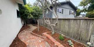 922 Maple Street Gallery 2