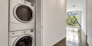 Authentic Loft Living in an Emeryville Landmark Gallery 9