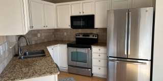 Super Nice 3bed, 2bath house with 2 car garage in Central Location Gallery 7
