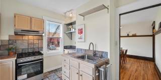 722 Grand Avenue Gallery 19