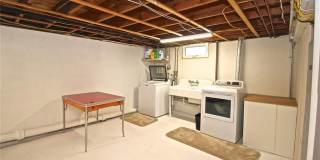139 Coggeshall Avenue Gallery 39