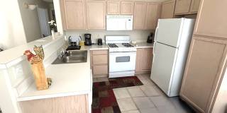 Great Littleton Condominium with Garage Gallery 7