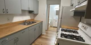 Downtown Renton Apartment W/S/G and 2 parking spaces included Downtown Renton Apartment W/S/G and 2 parking spaces included Gallery 6