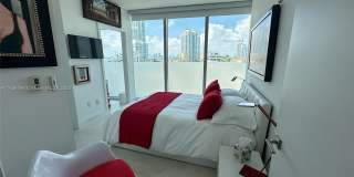 1 Collins Ave Gallery 19