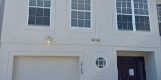 Beautiful 3/2 townhome Gallery 1