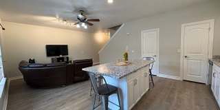 Now Leasing at Bandera Ranch -  4 Bedroom House Gallery 5