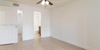 875 Riverside Dr Gallery 16