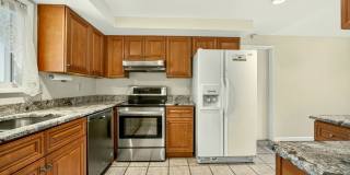 Unfurnished Light-Filled, Beautifully Updated 3-Bedroom Home in Jacksonville Gallery 8