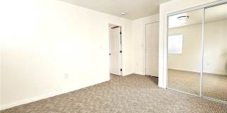 654 W 21st Gallery 18