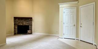 Charming 2 Bedroom/2 Bathroom Apartment Unit in Pond Condos! Gallery 5