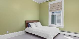 Stunning 3 bedroom main floor unit in prime Saint Paul location. Gallery 19
