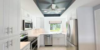 Waterfront Condo on the Buena Vista Lagoon - 5 mins from Carlsbad Village! Gallery 8