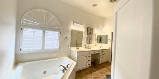 1127 Pinto Horse Avenue Gallery 21