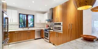 5911 Alton Rd MIAMI BEACH, FL 33140 Gallery 23