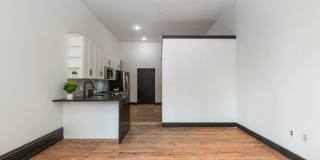 1520 Green Street Gallery 15