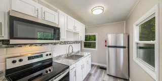 Cute Remodeled Two Bedroom 1 Bathroom Bungalow! Gallery 1