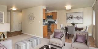 Del Mar Village Apartments Gallery 12