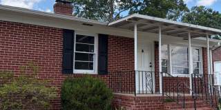 Beautiful brick home, Fully fenced in yard!! Gallery 1