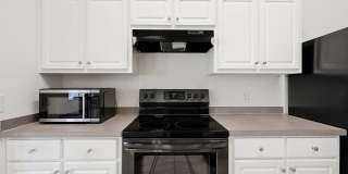 Charming Navarre Home with Large Lot & Holley by the Sea Amenities! Gallery 14