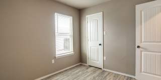 Cozy 3 bedroom Home Gallery 14