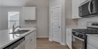 4695 W Aurora Street Gallery 11