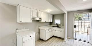 2319 Wilshire Street Gallery 1