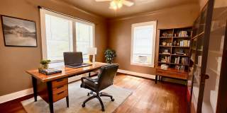 Move In Special! *LOCATION* Fabulous 1/1 with extra space ONE BLOCK off the St Mary's strip and close to the Pearl! Move in Ready! Gallery 13