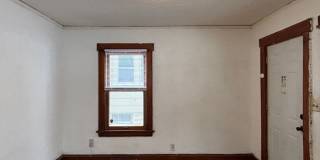 3 BR/1 BA Single-Family Home in St. Paul! Gallery 11