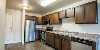 Creekside at Osgood Gallery 1